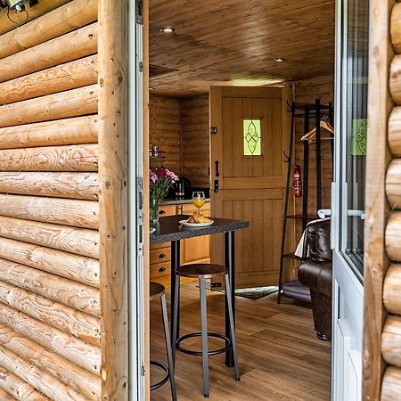 Finest Retreats - Trevoya Cabin Launceston Extérieur photo